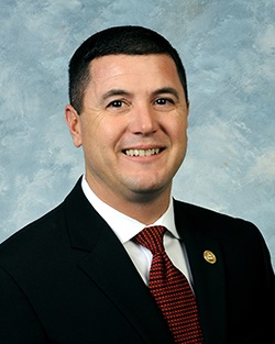Official portrait of Representative David Meade. 